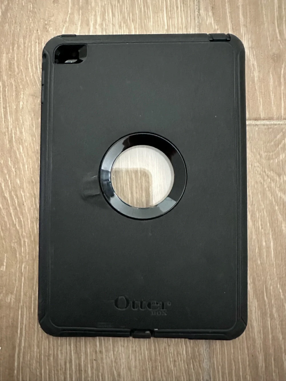iPad mini 4 black otterbox case some mild wear shown